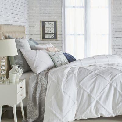 (Bed Bath and Beyond) Chenille Lattice King Duvet Cover in White