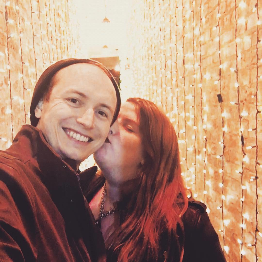 Everyone can take a photo like this, as it is just steps away from the wedding venue!