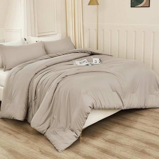 Litanika Comforters Oatmeal Oversized King Size, 3 Pieces Lightweight Solid Bedding Comforter Set, All Season Fluffy Bed Set (120x98In Comforter & 2 Pillowcases)