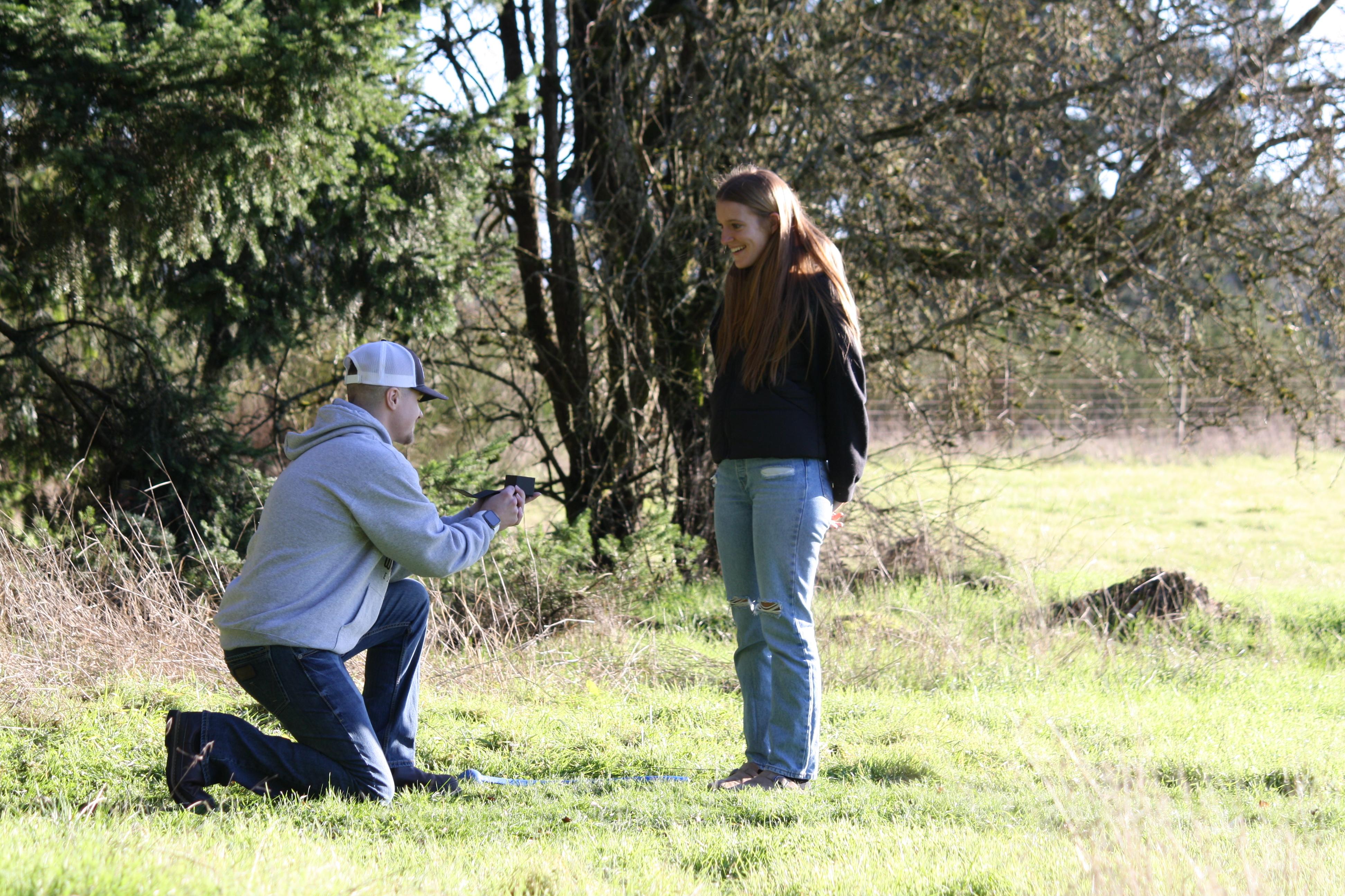 The Wedding Website of Lindsey Booth and Dylan Christoffer
