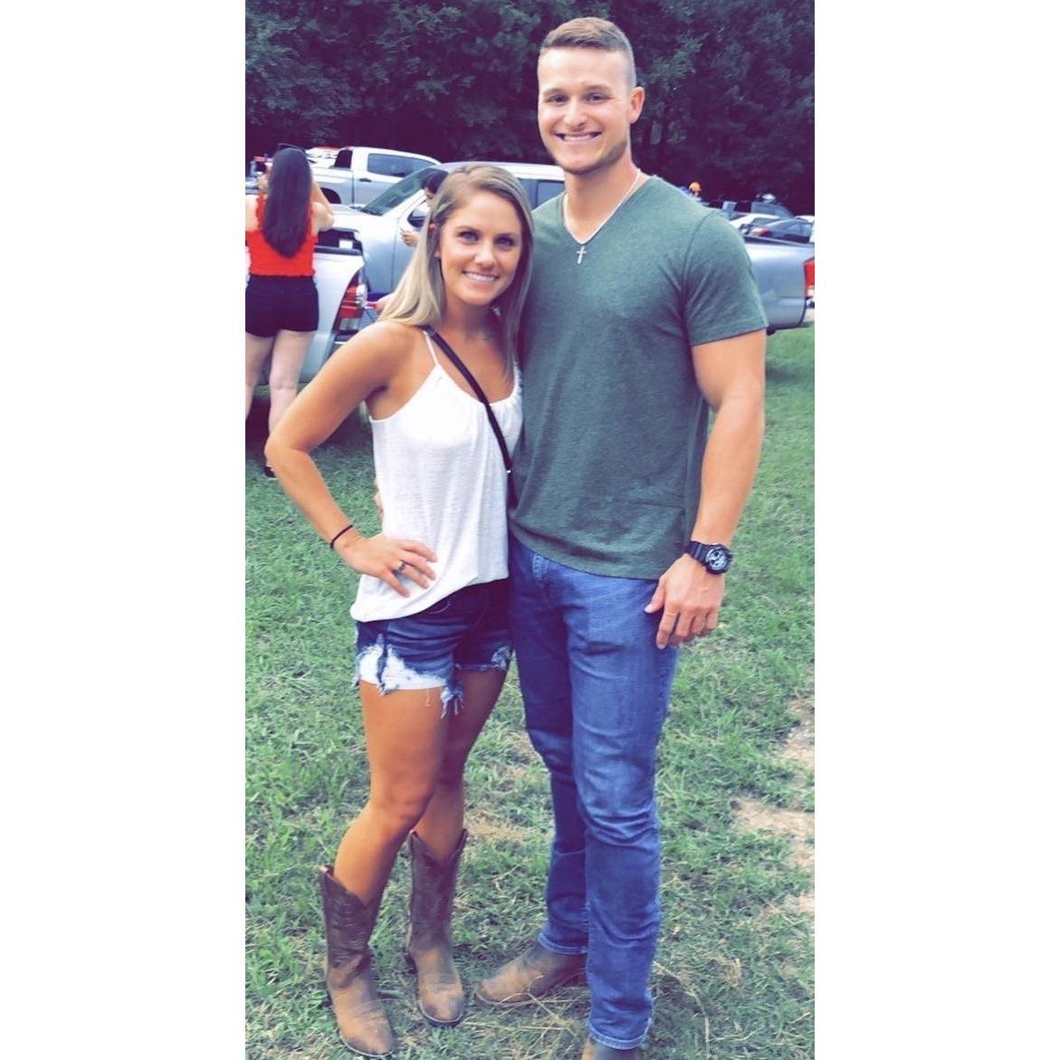 Never thought Jessie would be caught wearing cowboy boots...but now look at her!