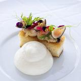 Restaurants & Lounges