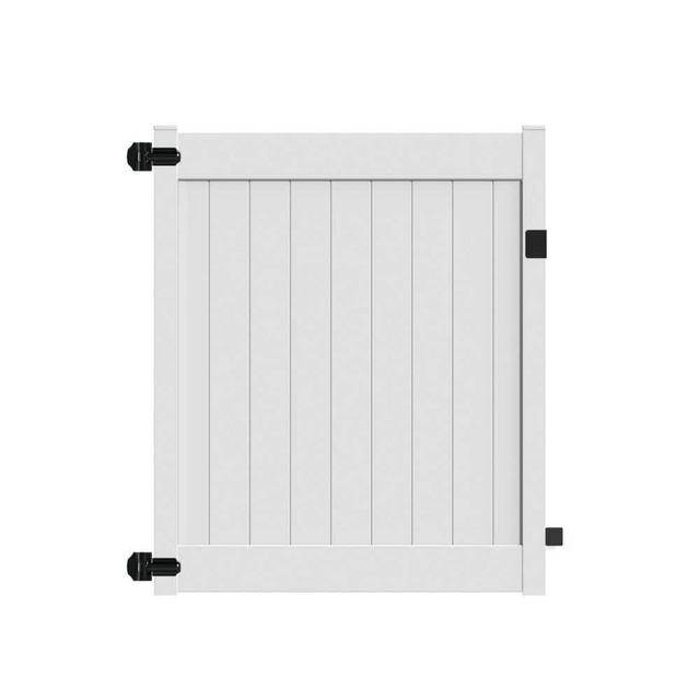 Linden 5 ft. W x 6 ft. H White Un-Assembled Vinyl Fence Gate
