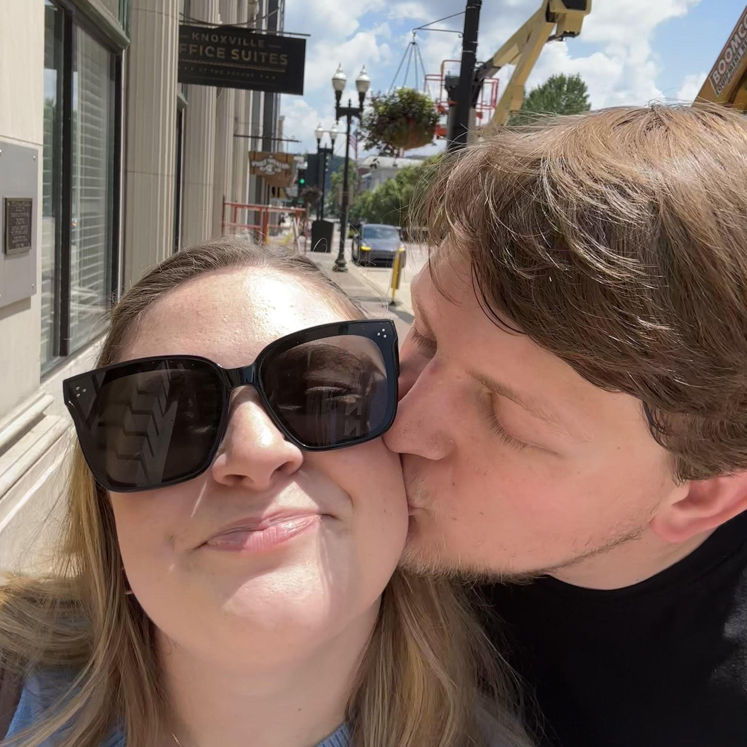 Date day in downtown Knox!