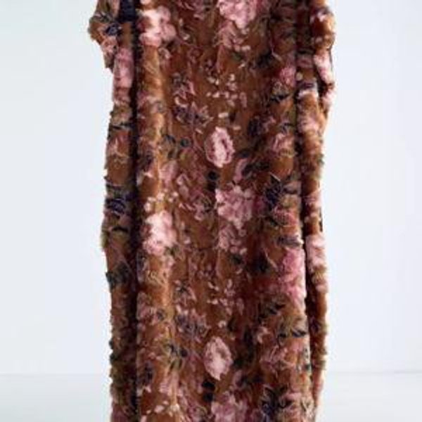 Seren Floral Jacquard Faux Fur Throw Blanket