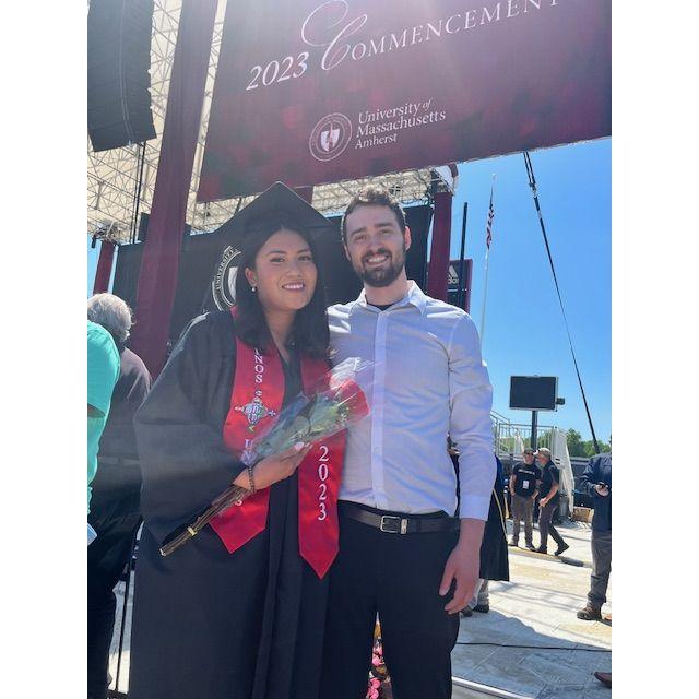 ¡Evely se graduó! Promoción del 2023 🎓💐