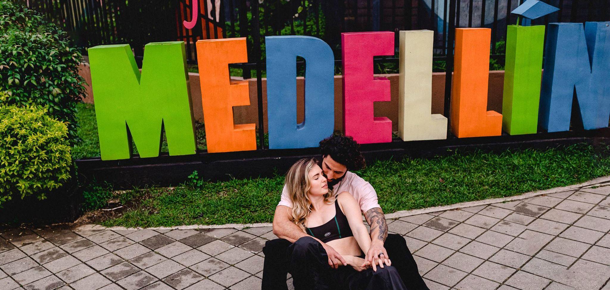 The Wedding Website of Kait Gelbspan and Martin Gelbspan