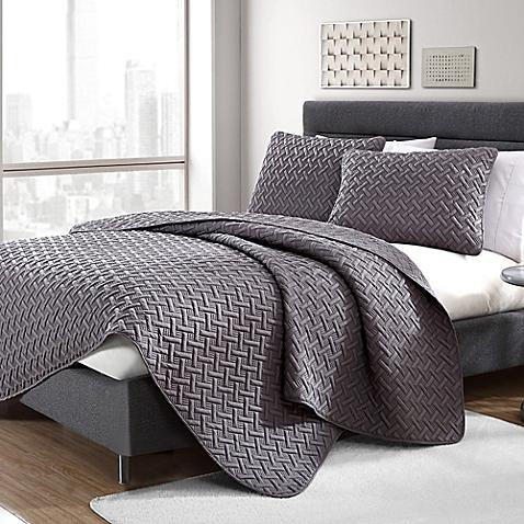 VCNY Home Nia Embossed King Quilt Set in Grey