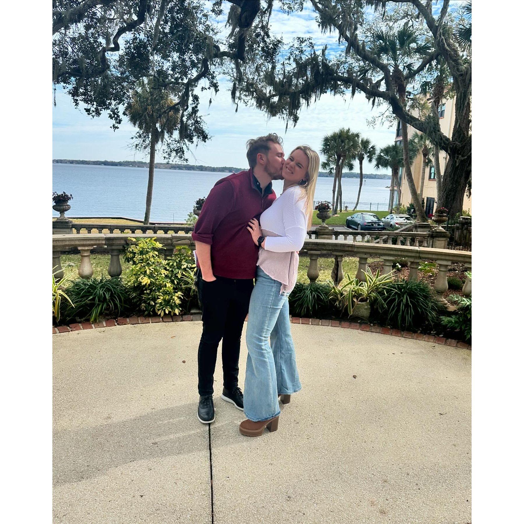 First kiss at the venue!