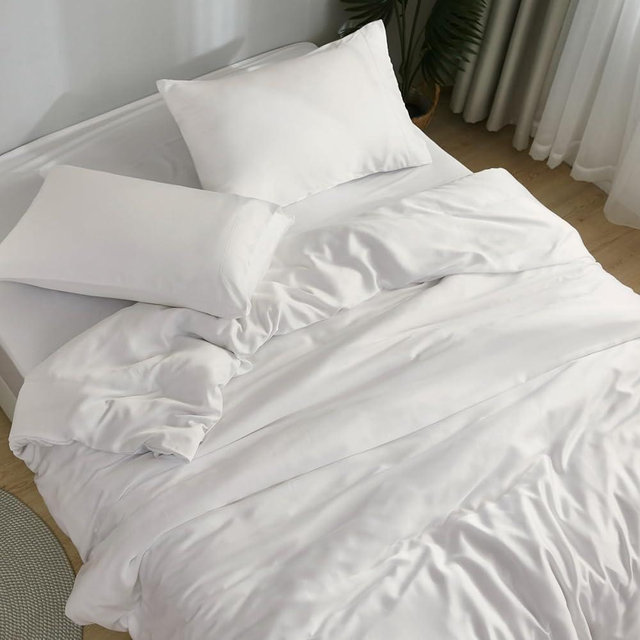DOZ Sheet Set, 100% Viscose derived from Bamboo, Organically Grown, Buttery Soft, Cooling Sheets, High GSM, Deep Pockets - 4pc - 2 Pillowcases 1 Fitted Sheet 1 Top Sheet (Ivory, King)