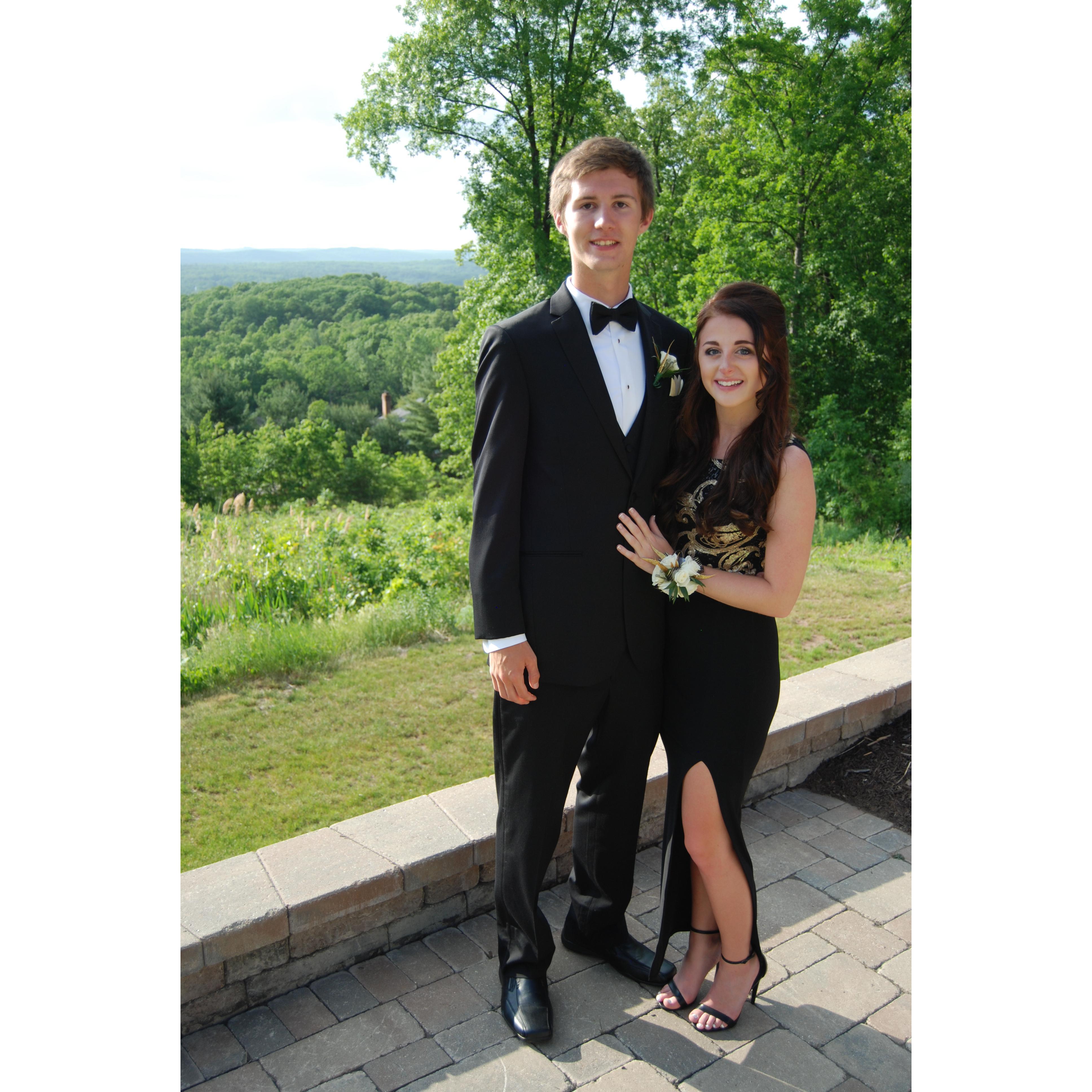 Senior year prom (2015)