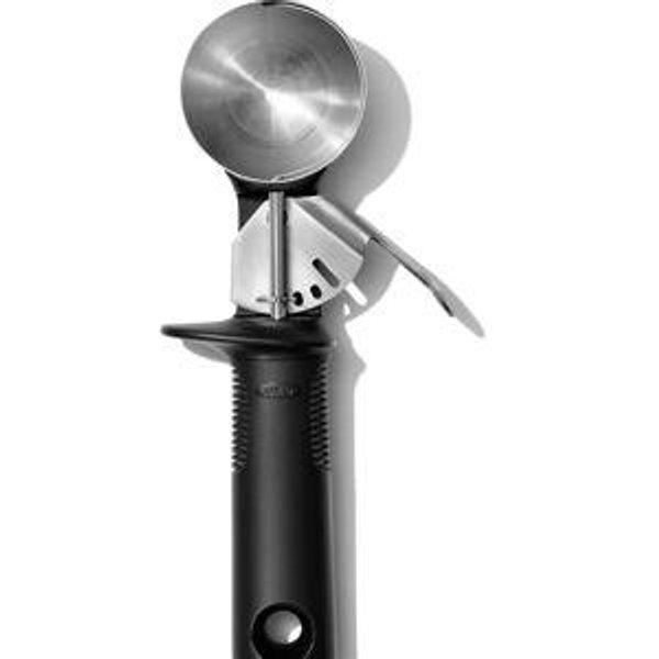 OXO Good Grips Classic Ice Cream Scoop,Black