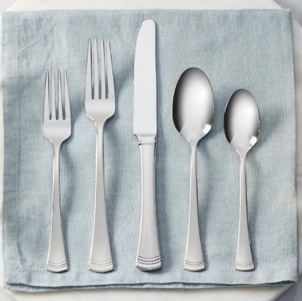 Portola Mirror 20-Piece Flatware Set