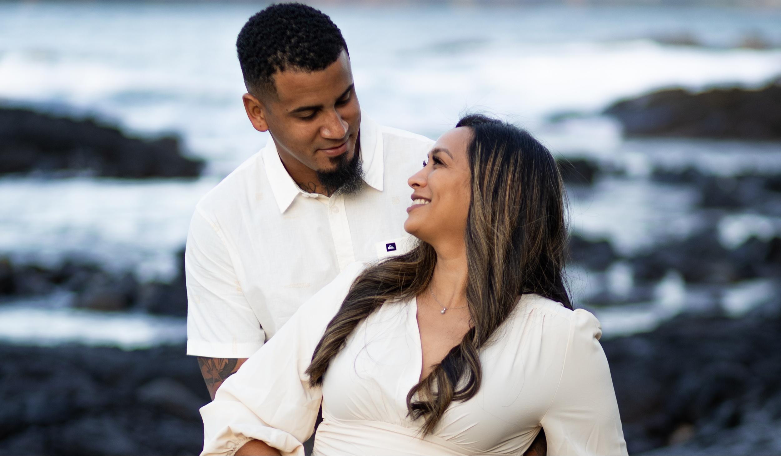 The Wedding Website of Liana Urbanozo and Antonio Stone