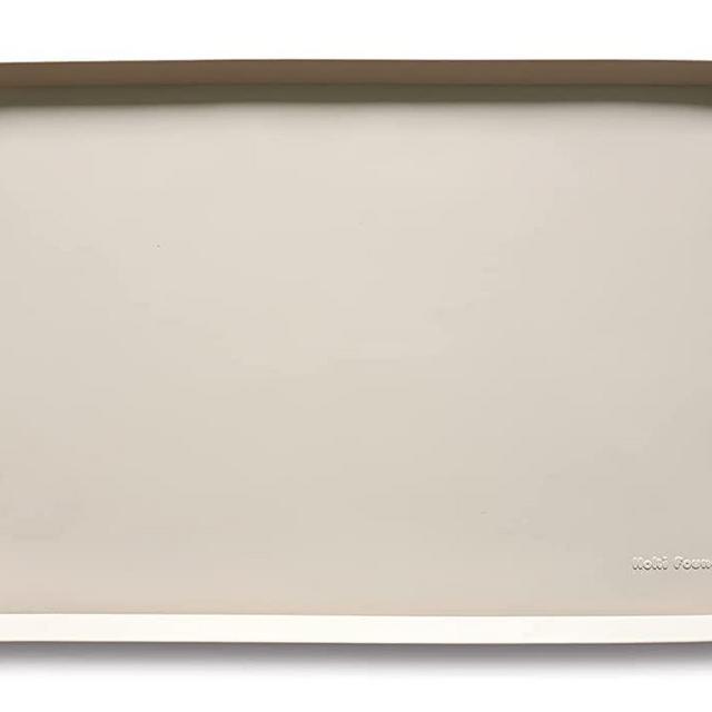 Hoki Found Silicone Waterproof Pet Feeding Mats with High Lips, Multiple Size and Colors for Dogs, Cats & Others