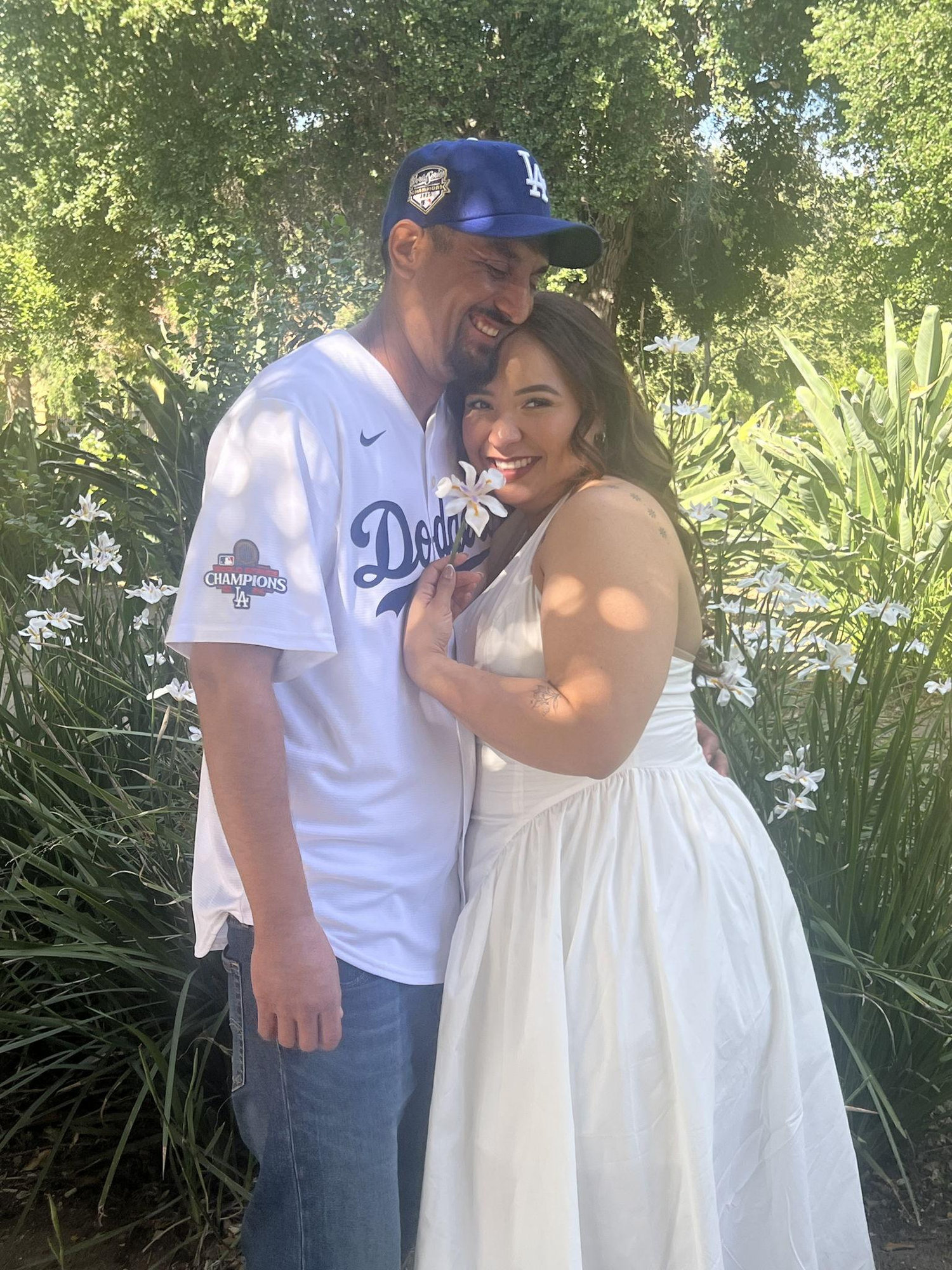 The Wedding Website of Jasmine De La Torre and Jessi Soto