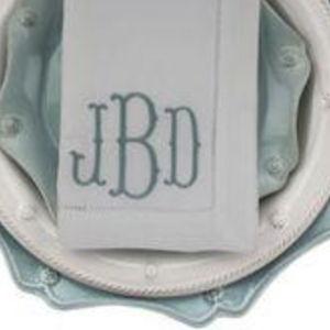 Fragile Exclusives Dinner Napkin Set/6 Embroidered