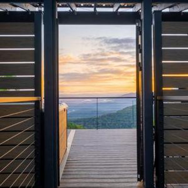 Elopement + Honeymoon Rental