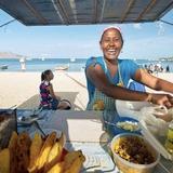 Puesto de empanadas en la playa