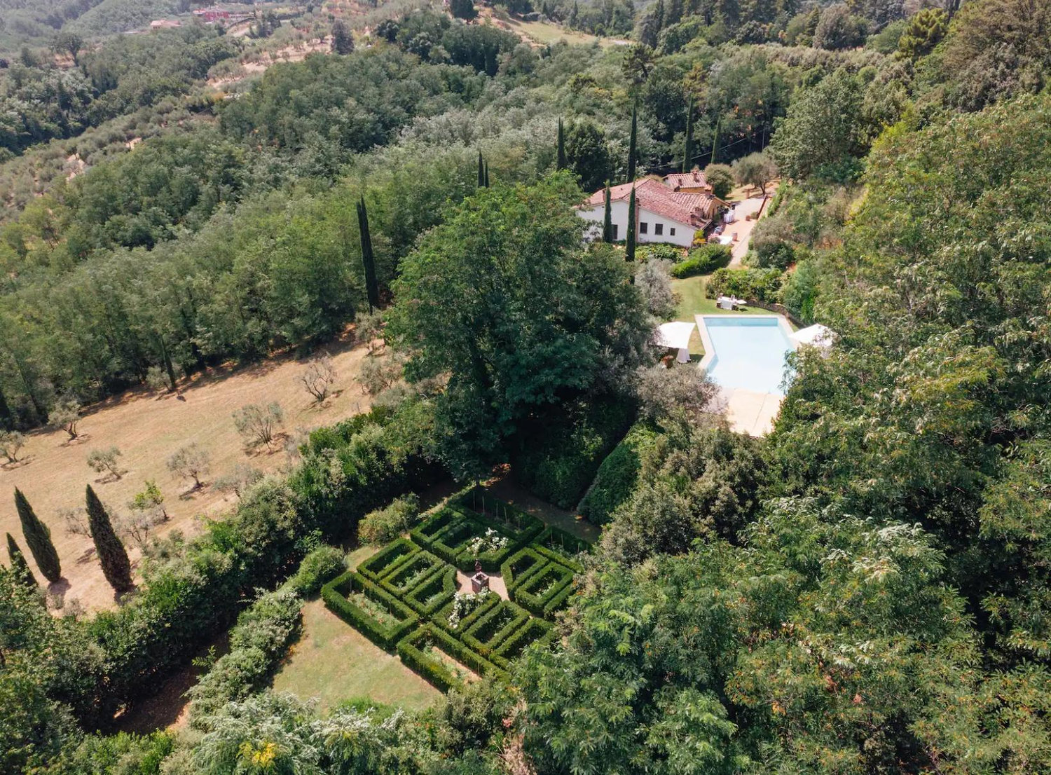 The Wedding Website of Lizzy Hart and Max Martin