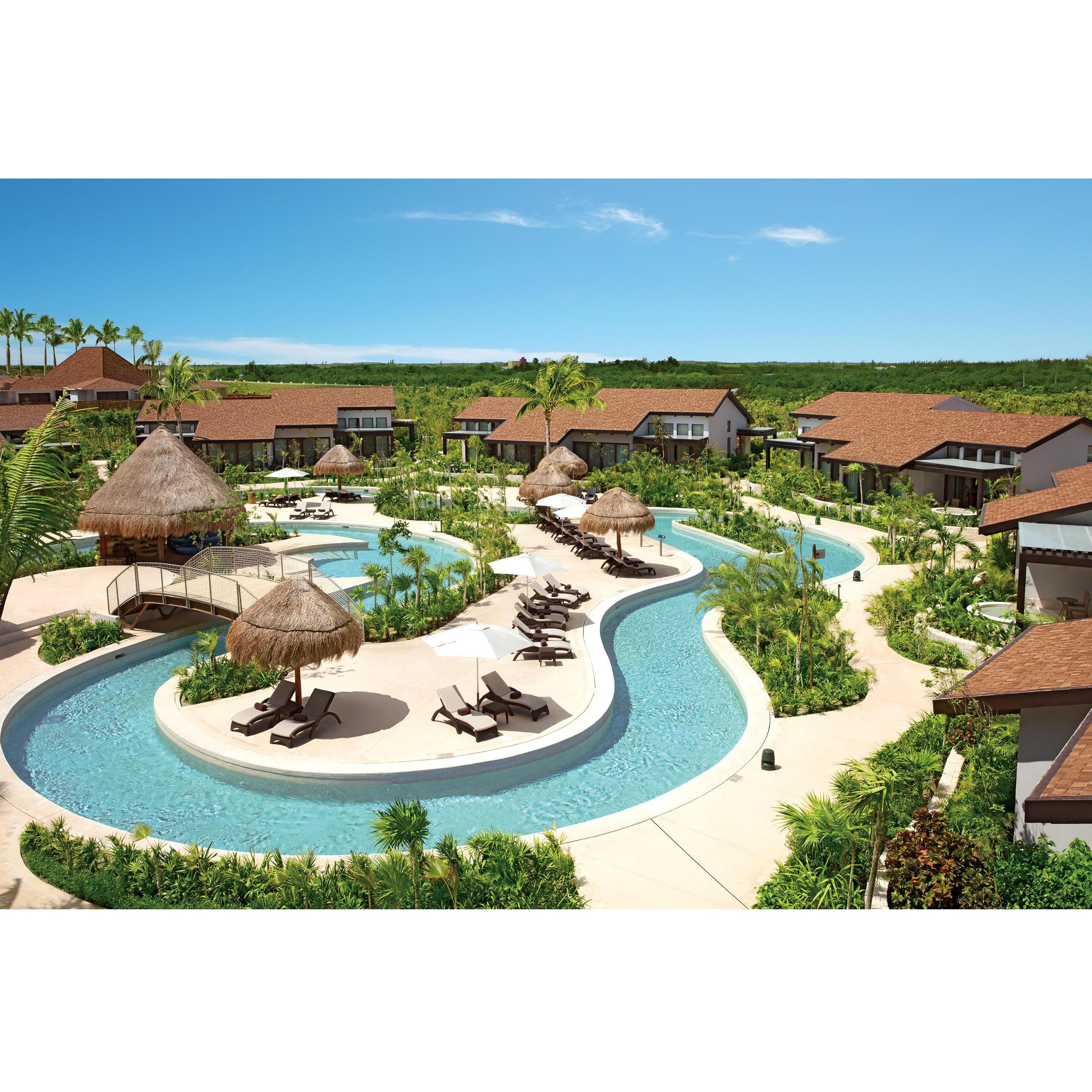 Lazy river, located at Dreams Playa Mujeres.