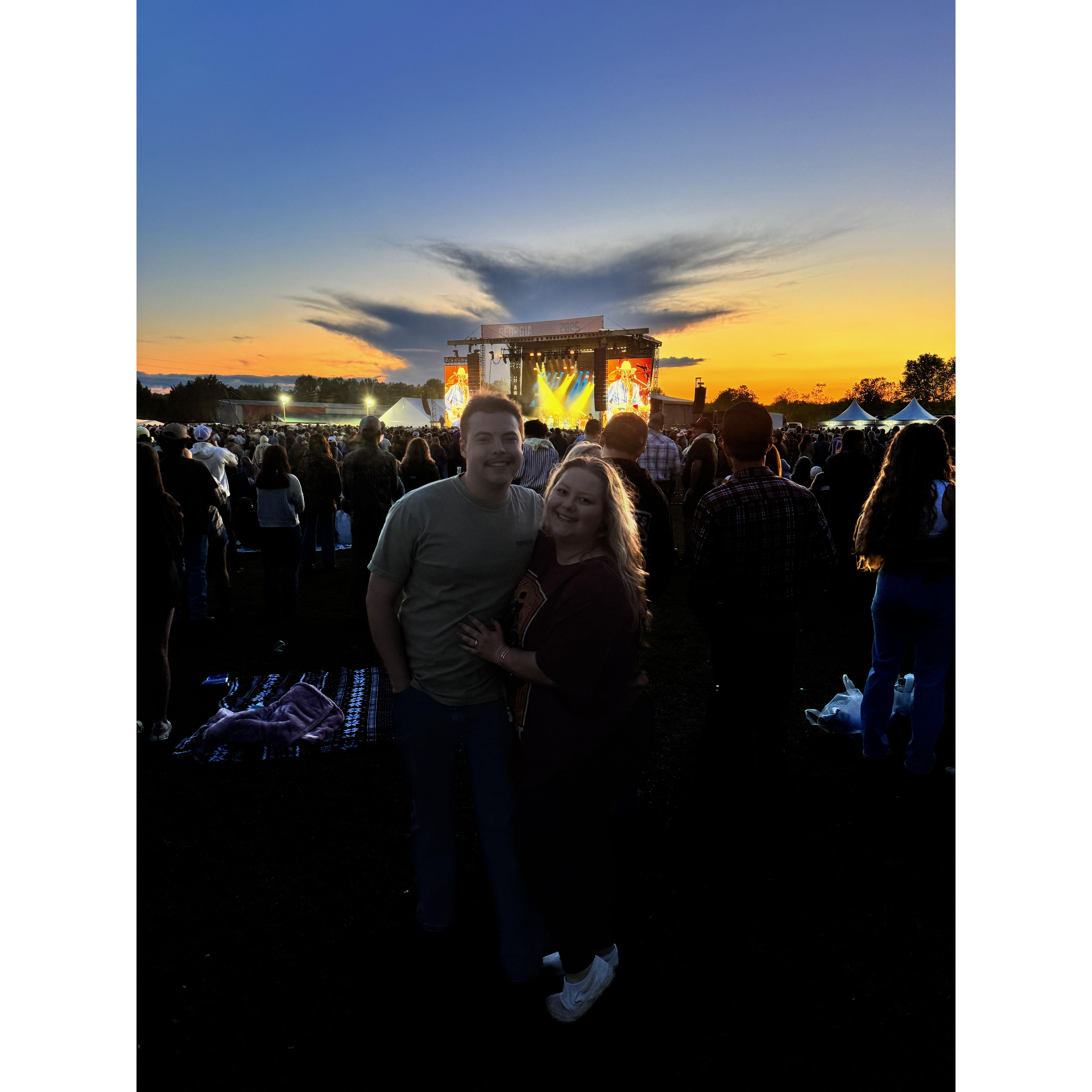 Our first concert! Zach Top & the Red Clay Strays 🎶