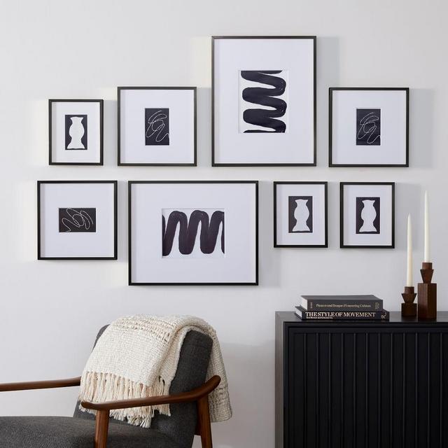 The Family Photo Wall, Black