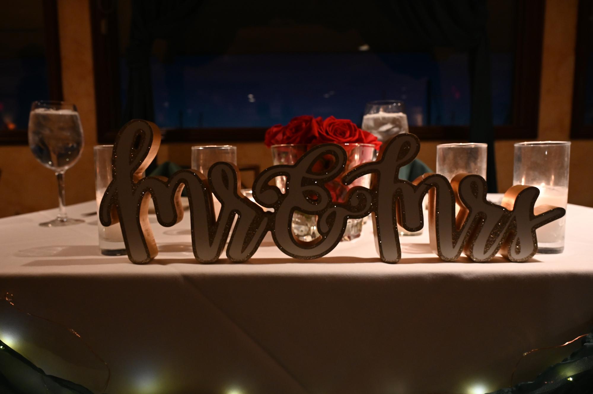 Sweetheart table