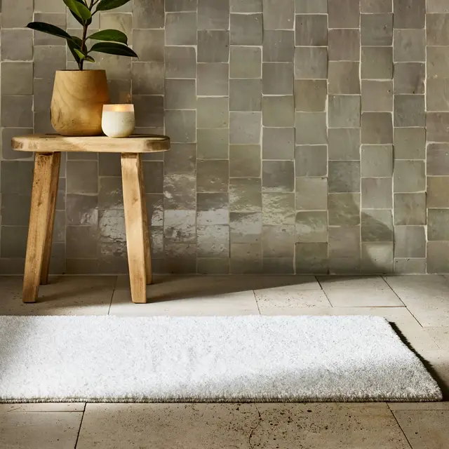 24"x40" Organic Melange Reversible Bath Rug White - Casaluna™