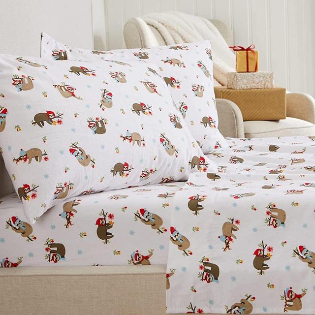 Great Bay Home 100% Turkish Cotton King Holiday Flannel Sheet Set | Deep Pocket Fitted Sheet, Soft Christmas Sheets | Warm Bed Sheets | Anti-Pill Flannel Sheets (King, Sloth)