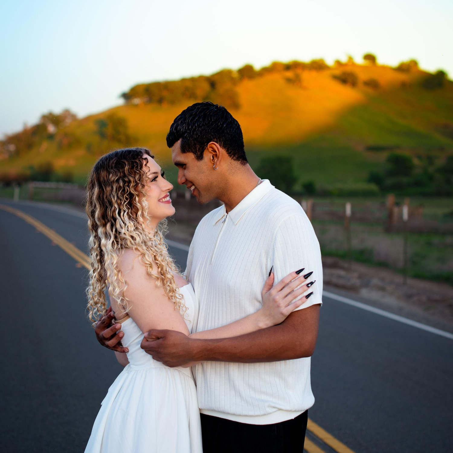 Engagement photos in the Buttes / Fotos de compromiso en las Buttes (2026)