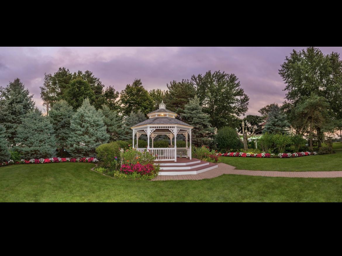 The Wedding Website of Hailey Capello and Dennis Grandt