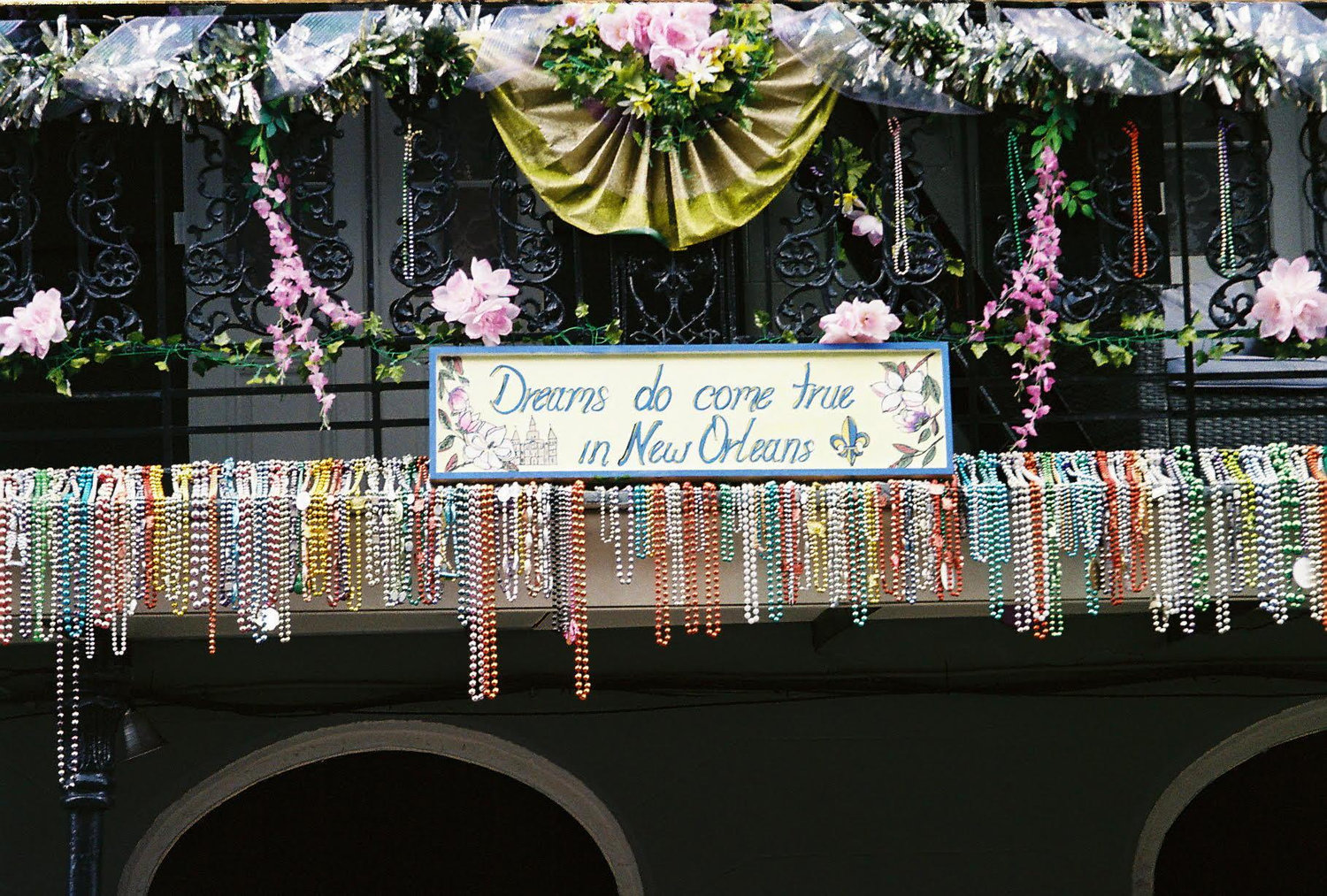 The Wedding Website of Kristen Russell and Aaron Taylor