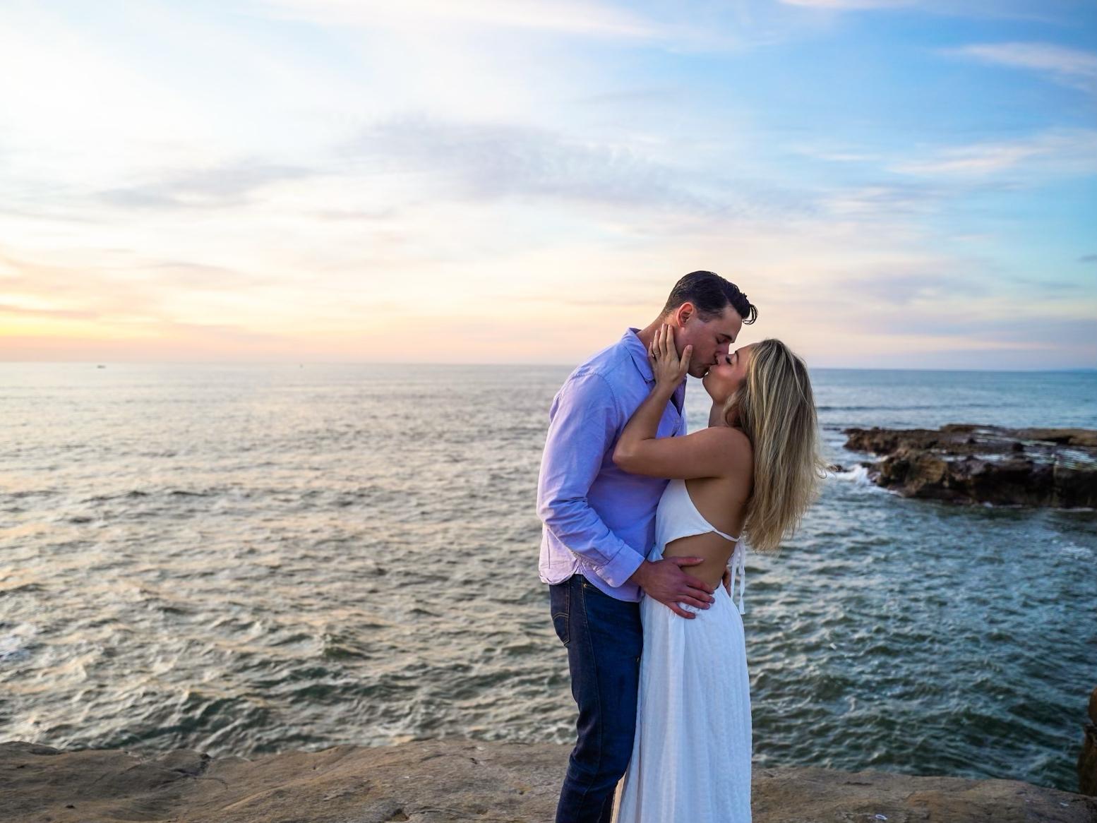 The Wedding Website of Roxanne Williams and Ryan Leavis