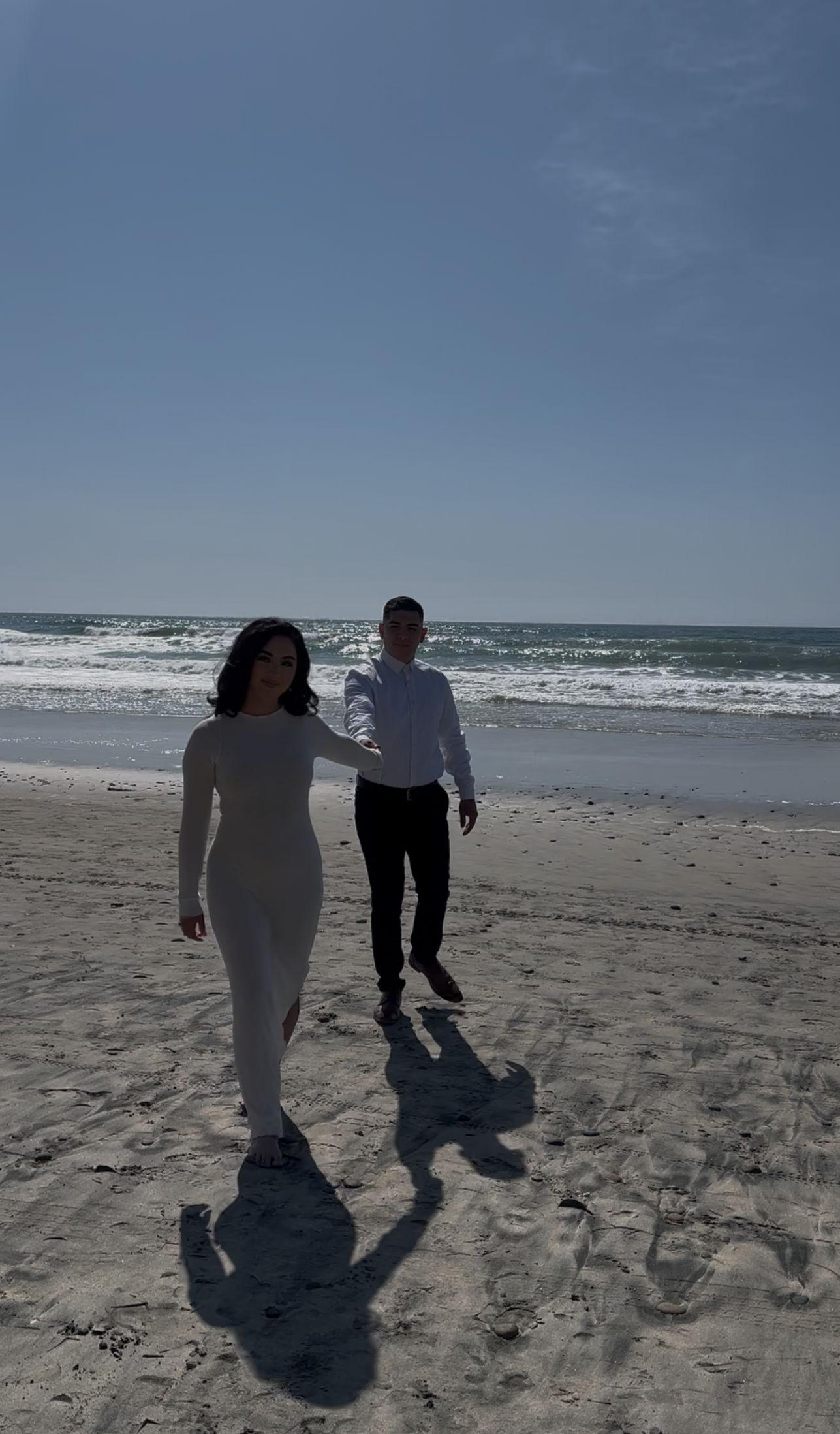 The Wedding Website of Fernanda Venegas and Roberto Gomez
