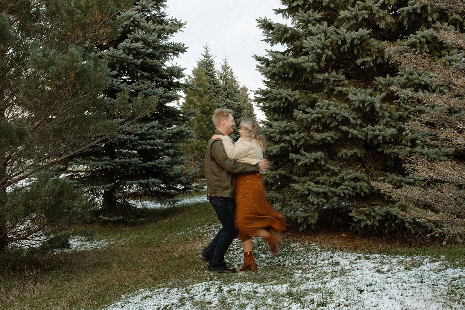 The Wedding Website of Lauren Arnold and Mark Aakre