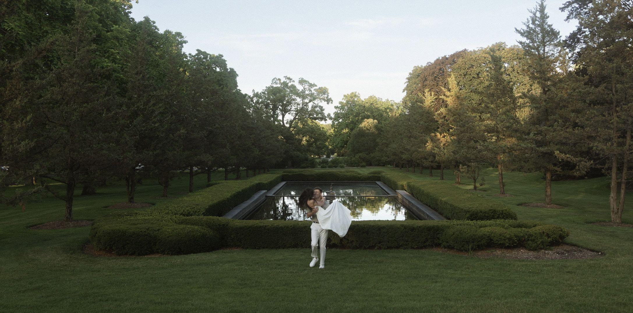 The Wedding Website of Sara Roberts and Scott Palmer