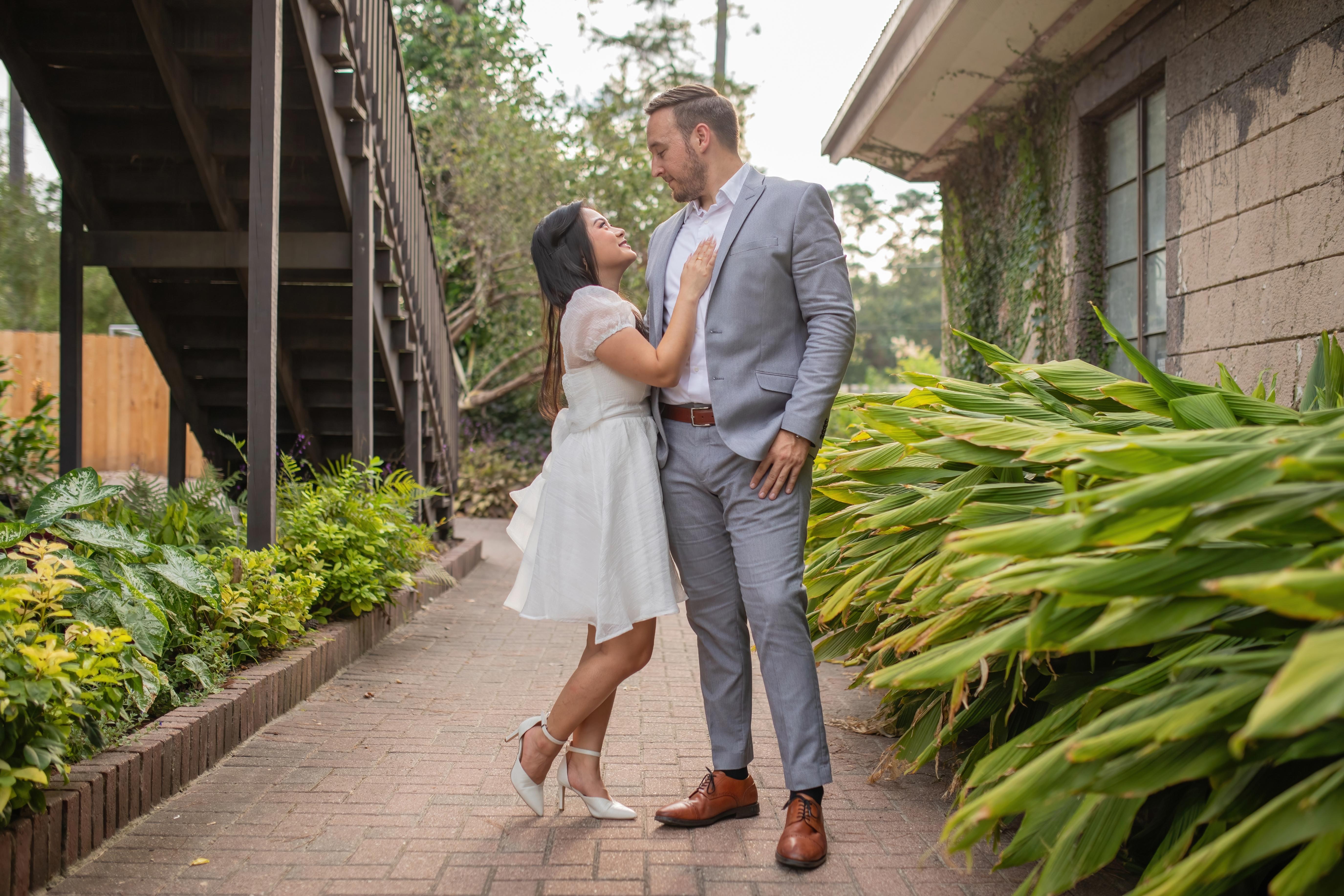 The Wedding Website of Stephanie Nguyen and Austin Flowers