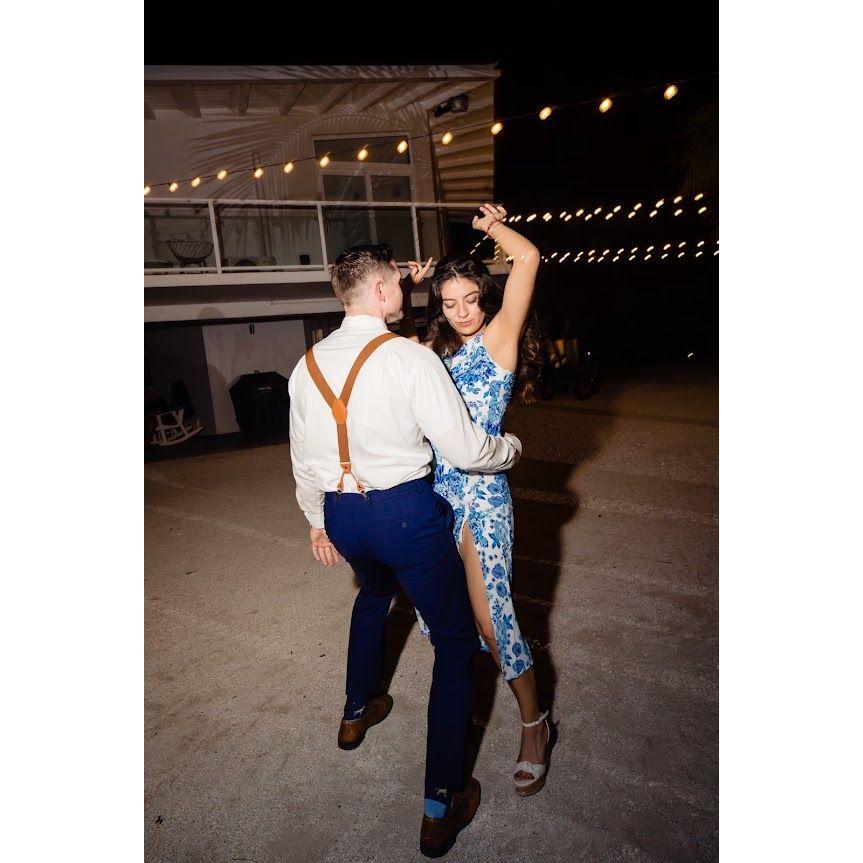 When Trav & Karla owned the dance floor... Such a fun wedding! (January 2023)