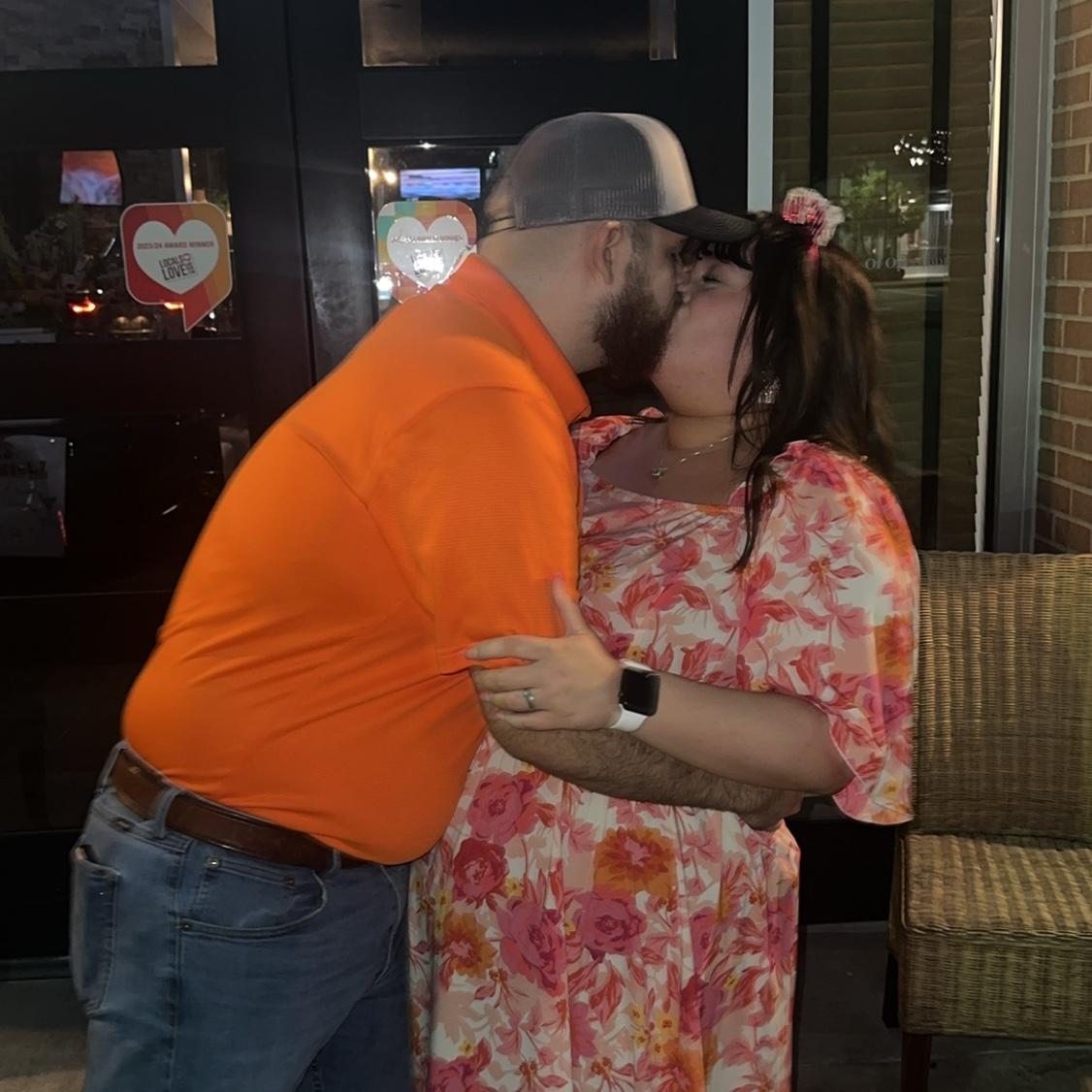 "KISS! KISS! KISS!"