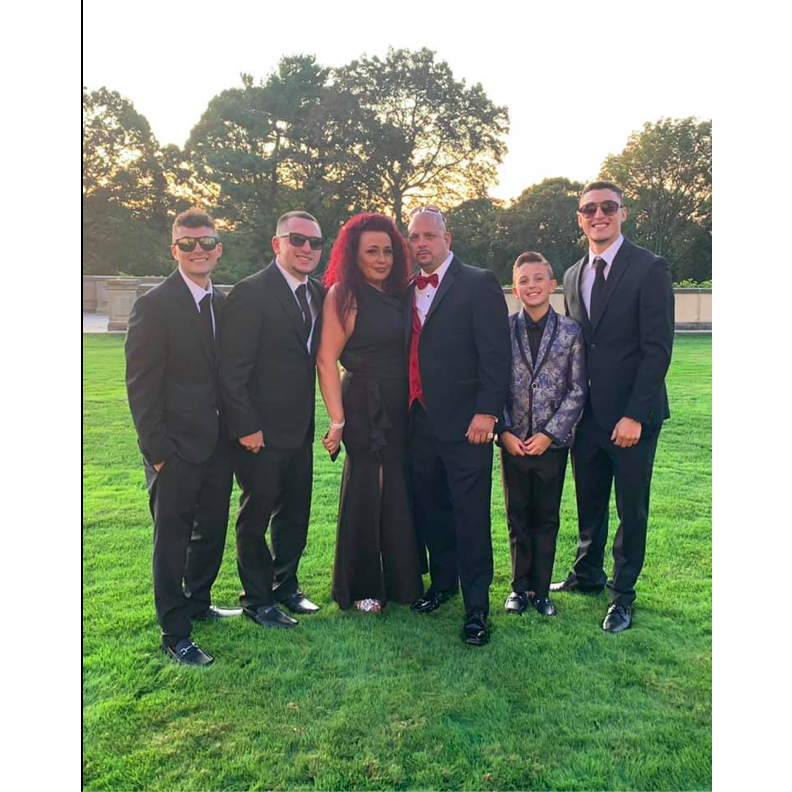 The Varuzzi Family