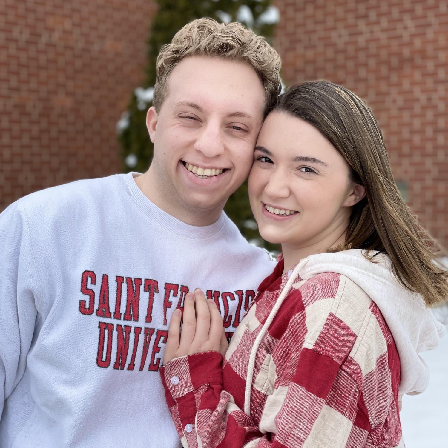 One of the many times Randee visited Alexis on campus her senior year