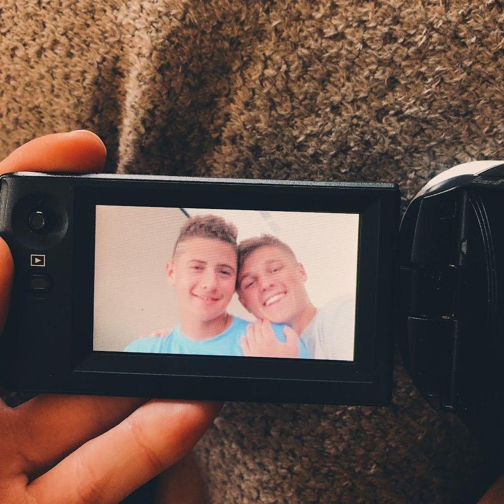Max & Hank Seymour, 2018