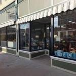 Antiques & Uniques