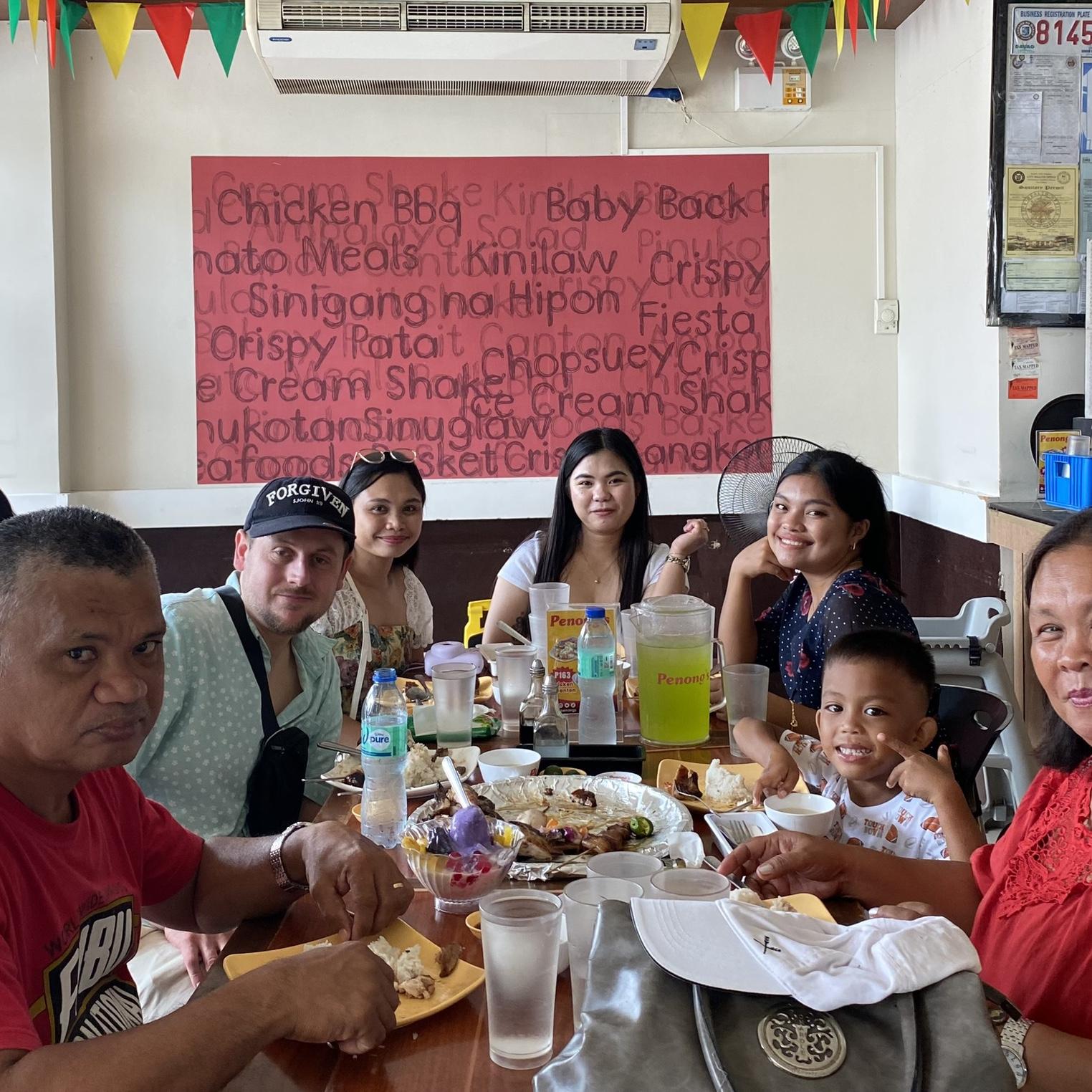 Lunch date with fam.