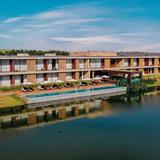 Clara Dourado Resort