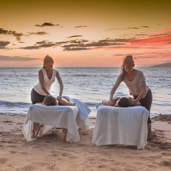 80 Minute Couples Massage on Beach Hawaii Honeymoon