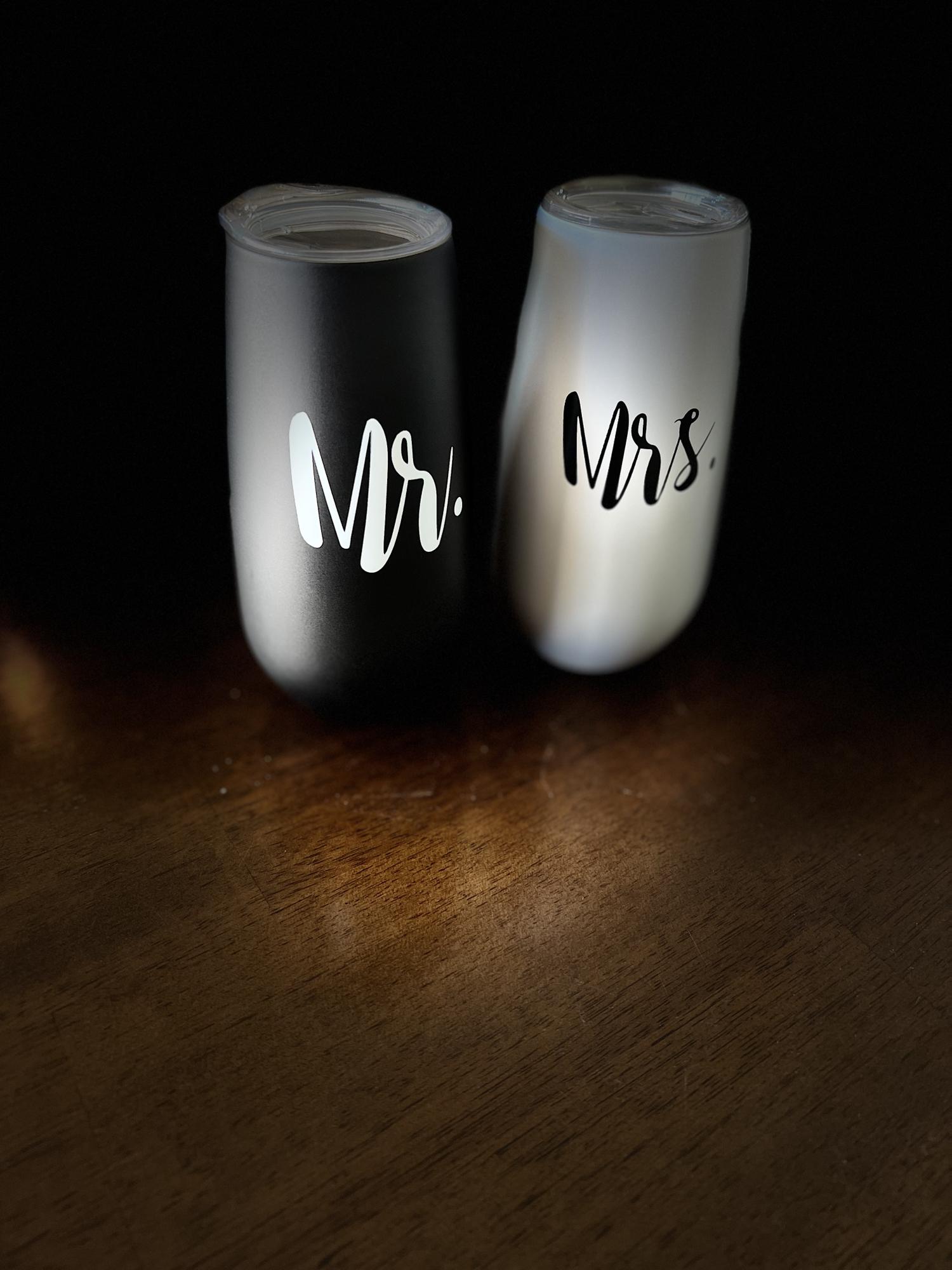 Thank you Rena, Chris and Faith! Love our new champagne 🥂 flutes! 🍾