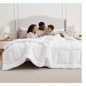 Bedsure Comforter Duvet Insert - Quilted Comforters Oversized King Size, All Season Duvet, GentleSoft Down Alternative Bedding, with 8 Tabs, Gifts for Women/Men, White, Oversized King 116 x 98 Inches