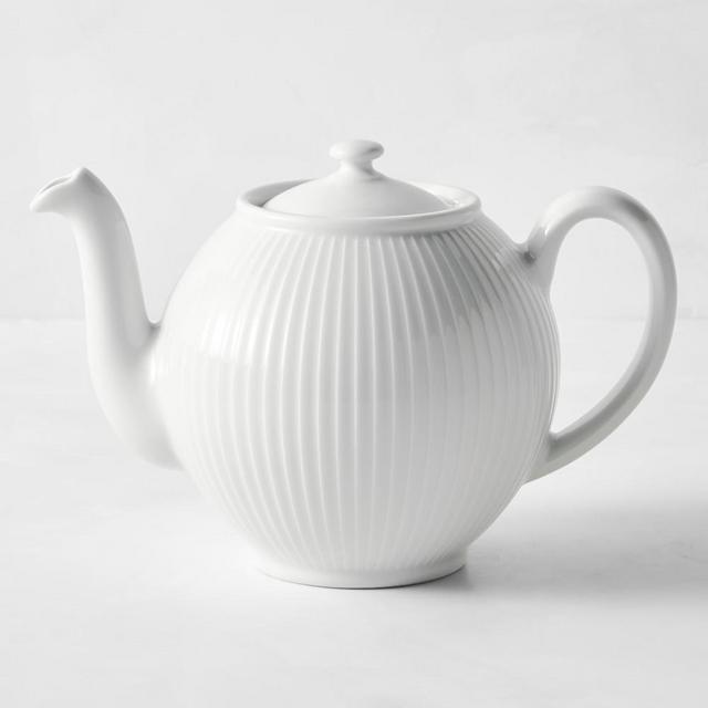 Pillivuyt Plisse Porcelain Teapot